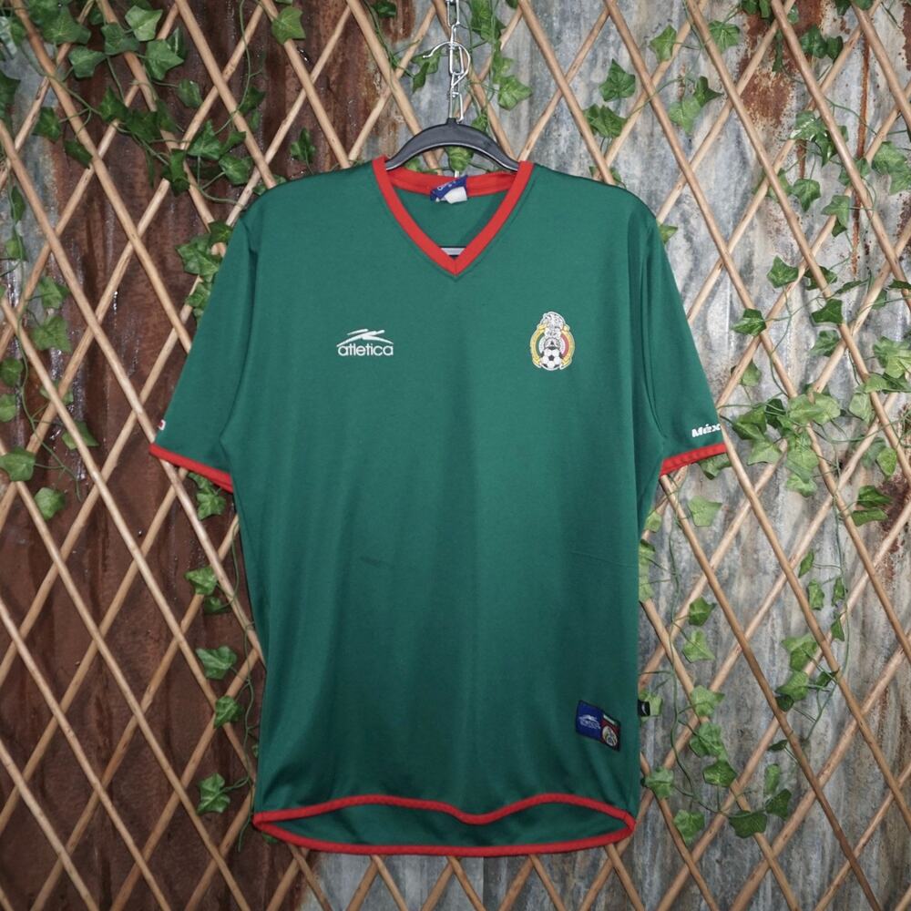 L - Vintage Y2K Atletica Periodsize Large T-Shirts mexico
